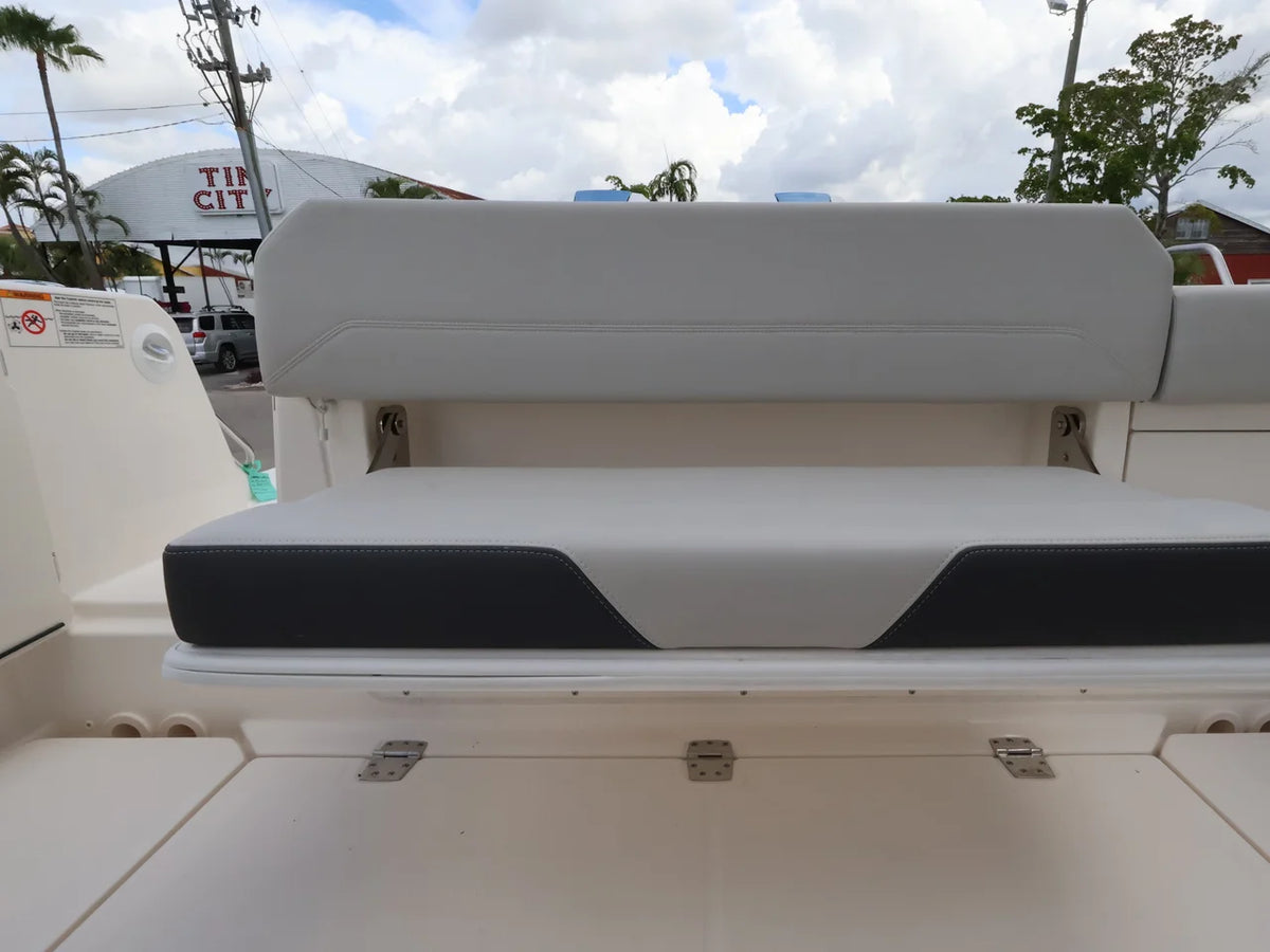 2026 Boston Whaler 330 Outrage 33.0 feet, Naples, Florida #14
