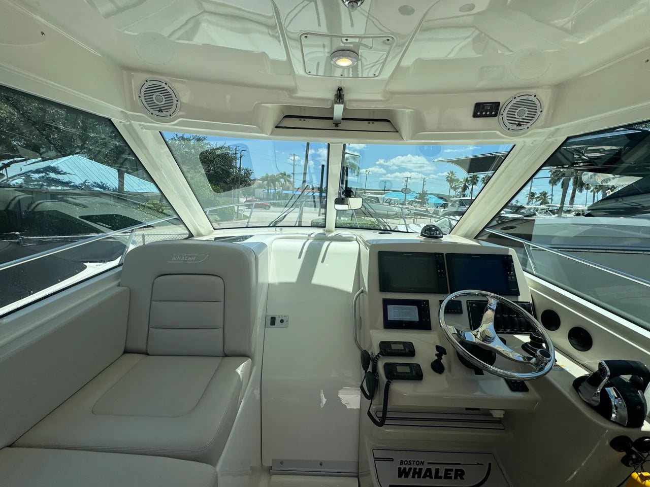 2018 Boston Whaler 315 CONQUEST 31.0 feet, Stuart, Florida #32