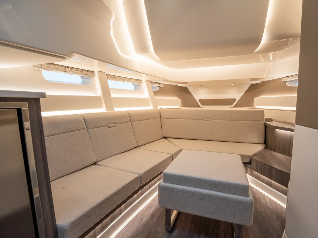 2026 Sea Ray Sundancer 370 Outboard 37.0 feet, Wrightsville Beach, North Carolina #41
