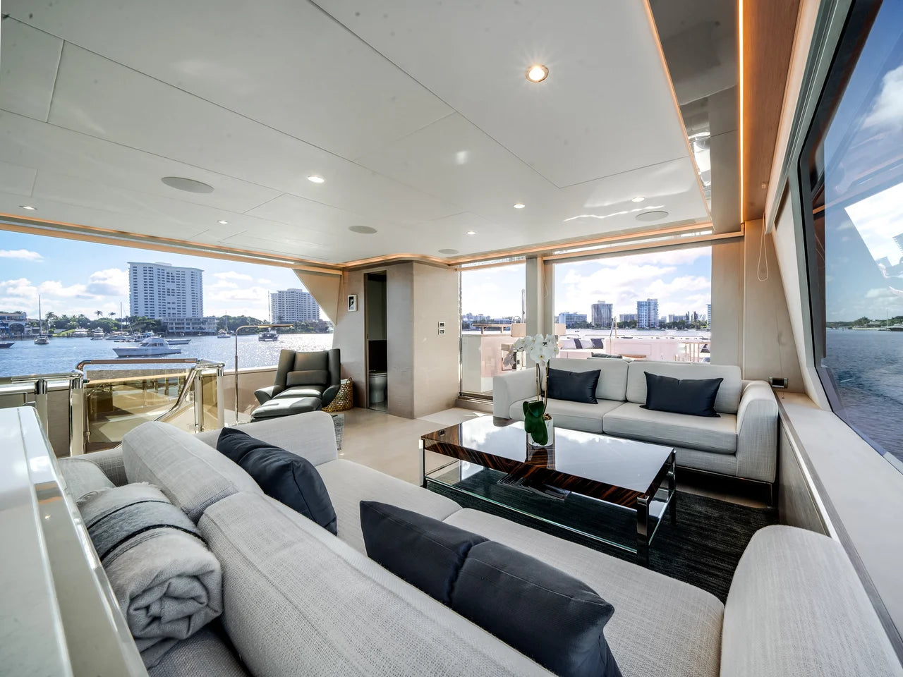 2022 Ocean Alexander 32L 106.0 feet, Boca Raton, FL #64