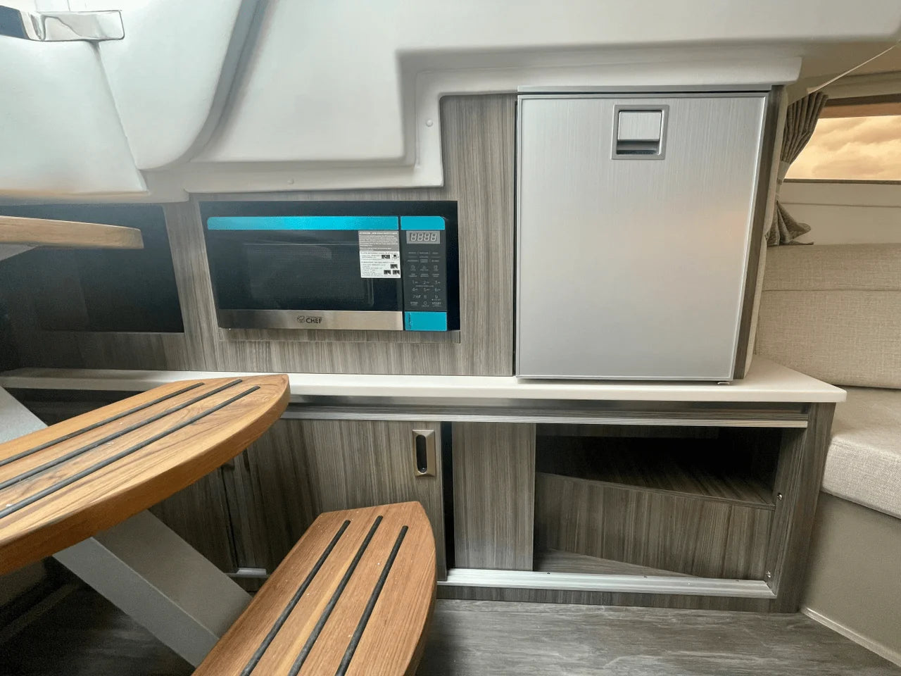 2026 Sea Ray Sundancer 320 Outboard 32.0 feet, Danvers, Massachusetts #20