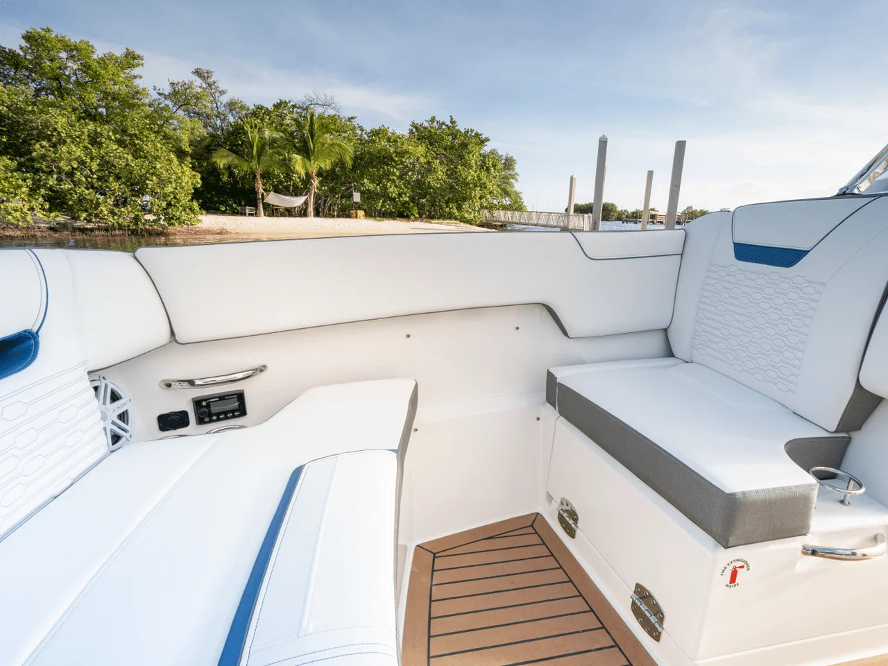 2025 Tiara Yachts LX 34 34.0 feet, Inuvik, Northwest Territories #59