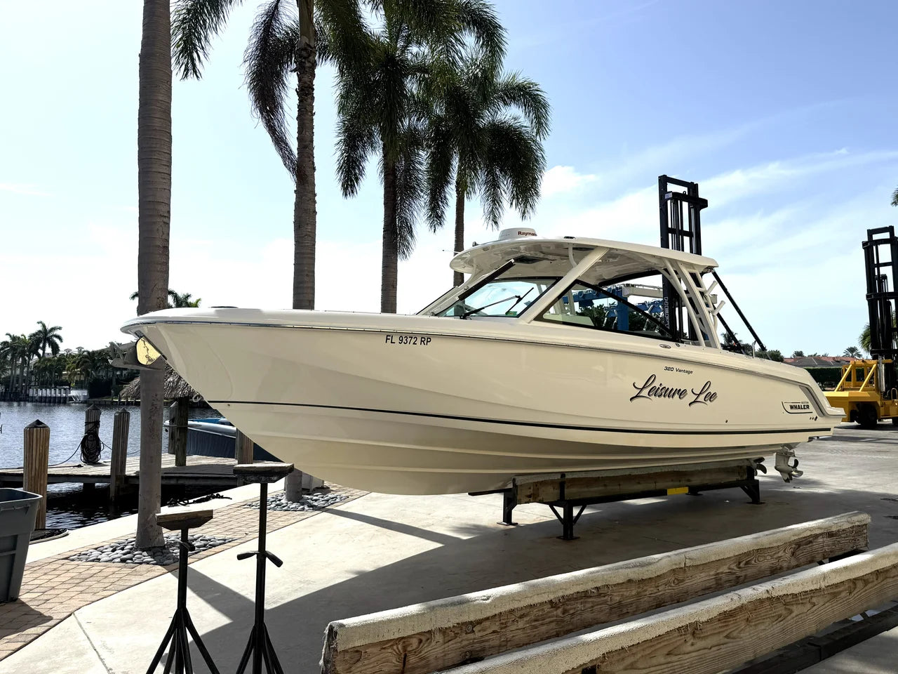 2018 Boston Whaler 320 VANTAGE 32.0 feet, Pompano Beach, Florida #4