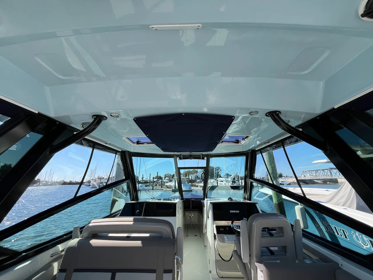 2025 Boston Whaler 330 Vantage 33.0 feet, Wakefield, RI #14