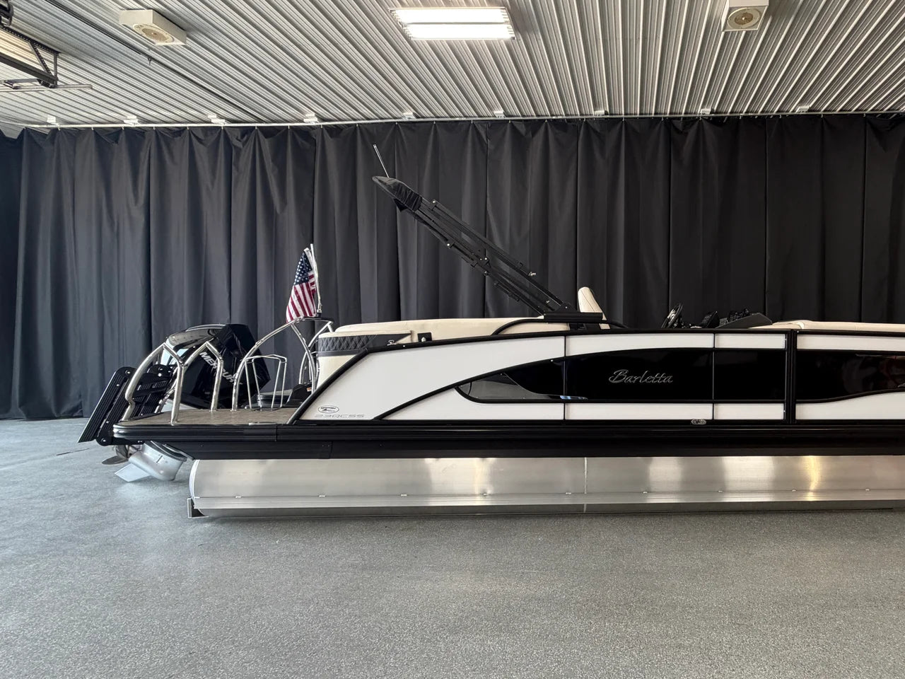 2027 Barletta LUSSO23QCSS 23.0 feet, Nisswa, Minnesota #1