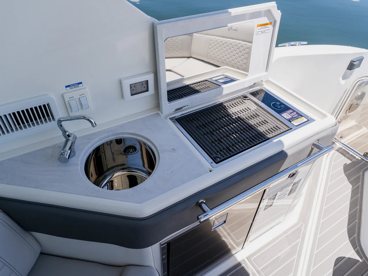 2027 Sea Ray Sundancer 320 Outboard 32.0 feet, Clearwater, Florida #36