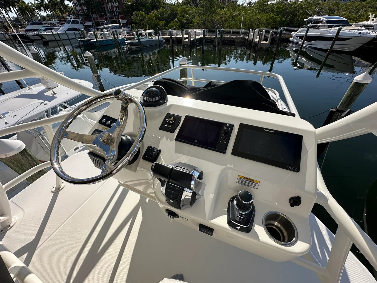 2020 Boston Whaler 420 OUTRAGE 42.0 feet, Jupiter, FL #27
