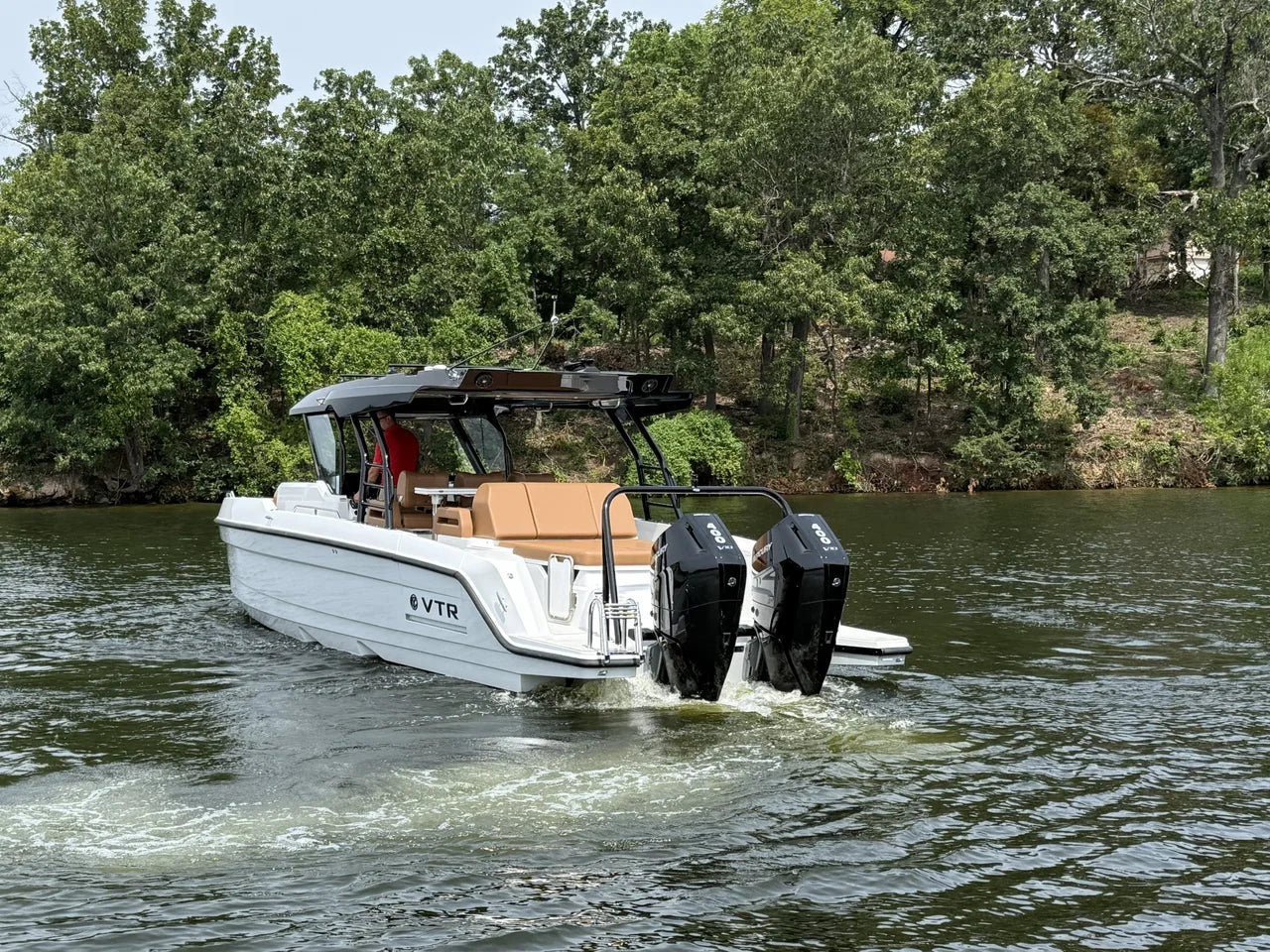 2027 Cruisers Yachts 38 VTR 38.0 feet, Lake Ozark, MO #4