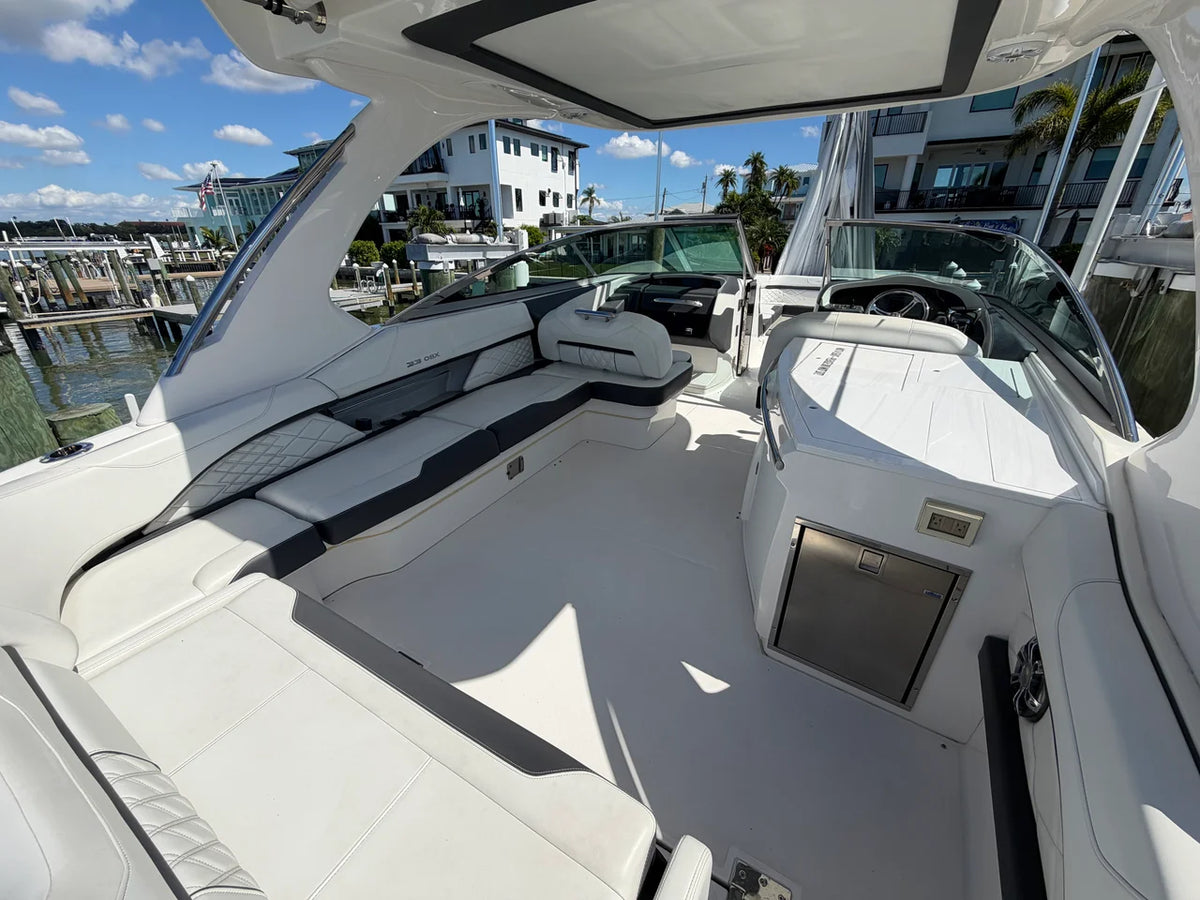 2023 Regal 33 OBX 33.0 feet, Maderia Beach, FL #5