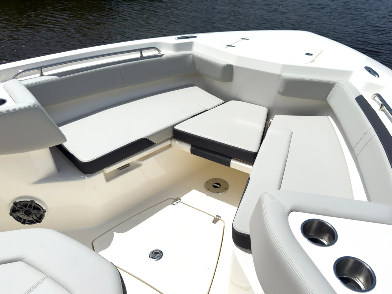 2026 Boston Whaler 330 Outrage 33.0 feet, Fort Myers, Florida #21