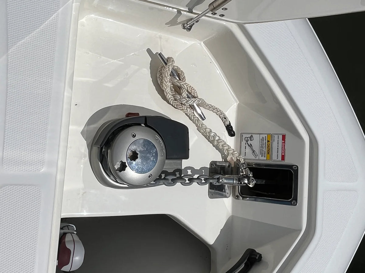 2019 Boston Whaler 330 OUTRAGE 33.0 feet, Ocean View, NJ #9