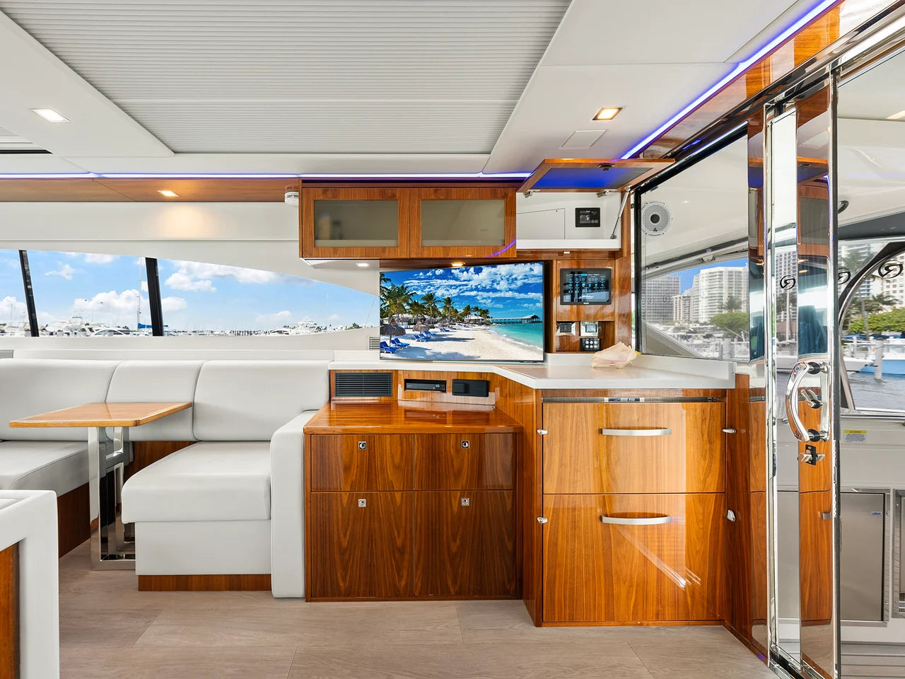 2024 Riviera 6000 SPORT YACHT 63.0 feet, Coconut Grove23, FL #118