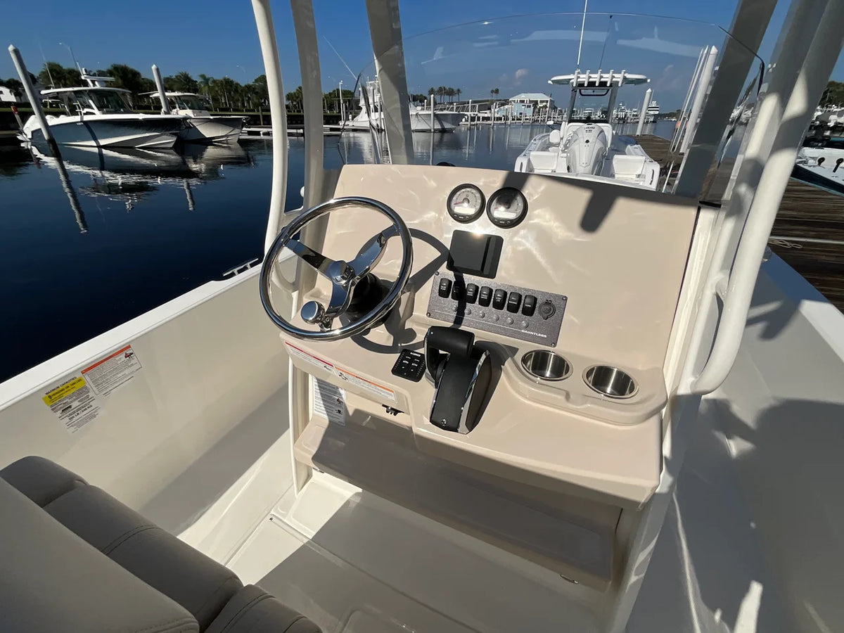 2027 Boston Whaler 220 Dauntless 22.0 feet, Jacksonville Beach, Florida #11