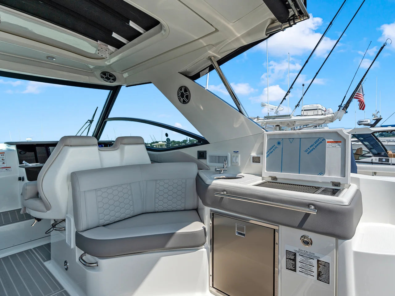2027 Sea Ray Sundancer 320 Outboard 32.0 feet, Quincy, MA #13