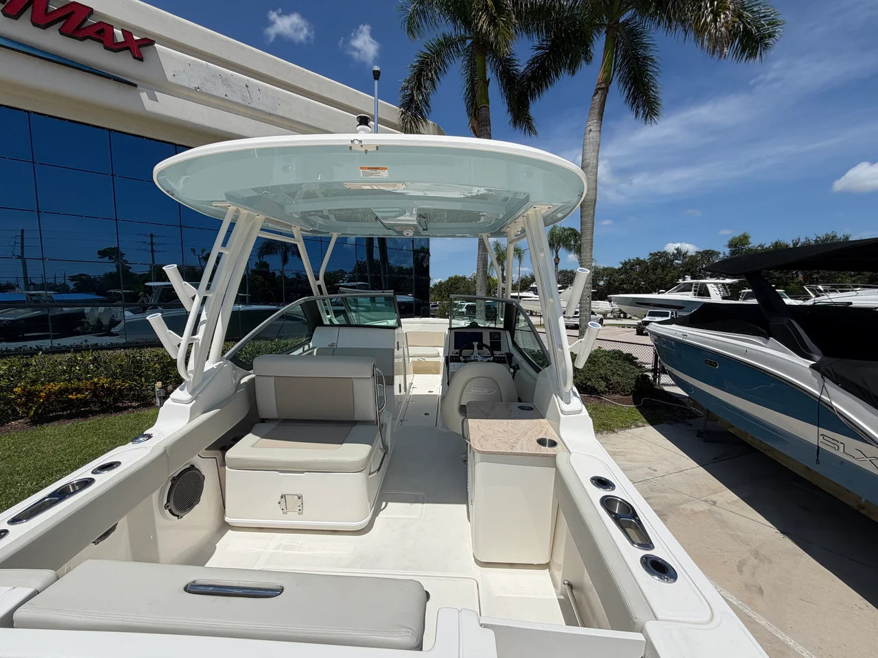 2027 Boston Whaler 240 Vantage 24.0 feet, Stuart, Florida #14
