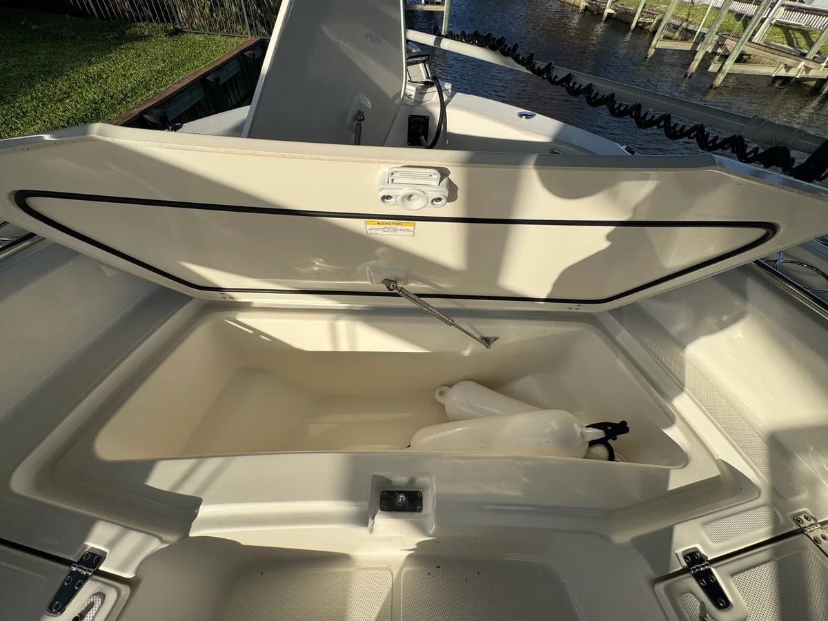 2024 Boston Whaler 250 DAUNTLESS 25.0 feet, Stuart, Florida #29