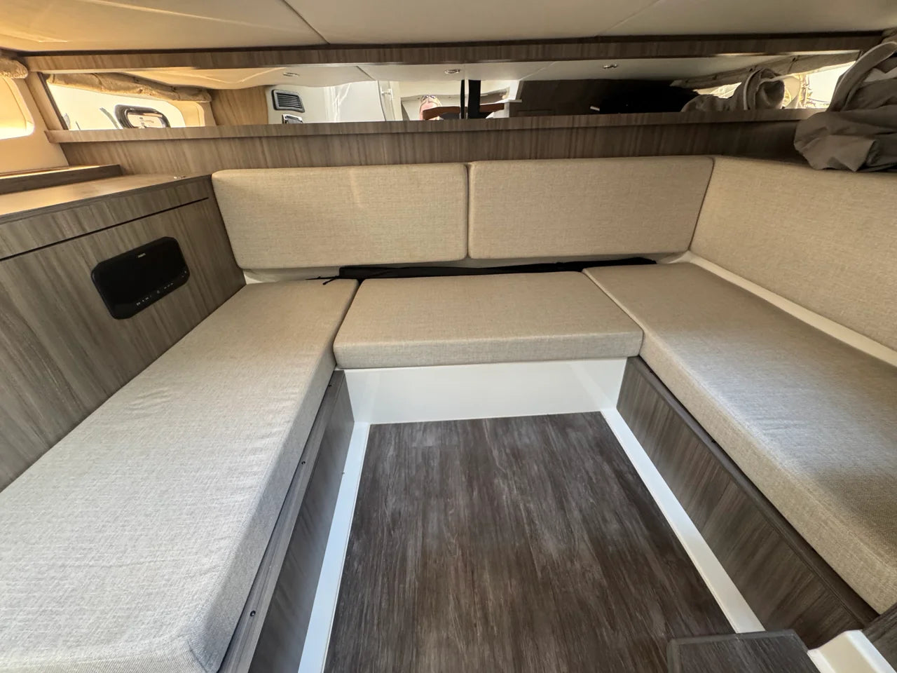 2025 Sea Ray 370 SUNDANCER OB 39.0 feet, Clearwater, Florida #41