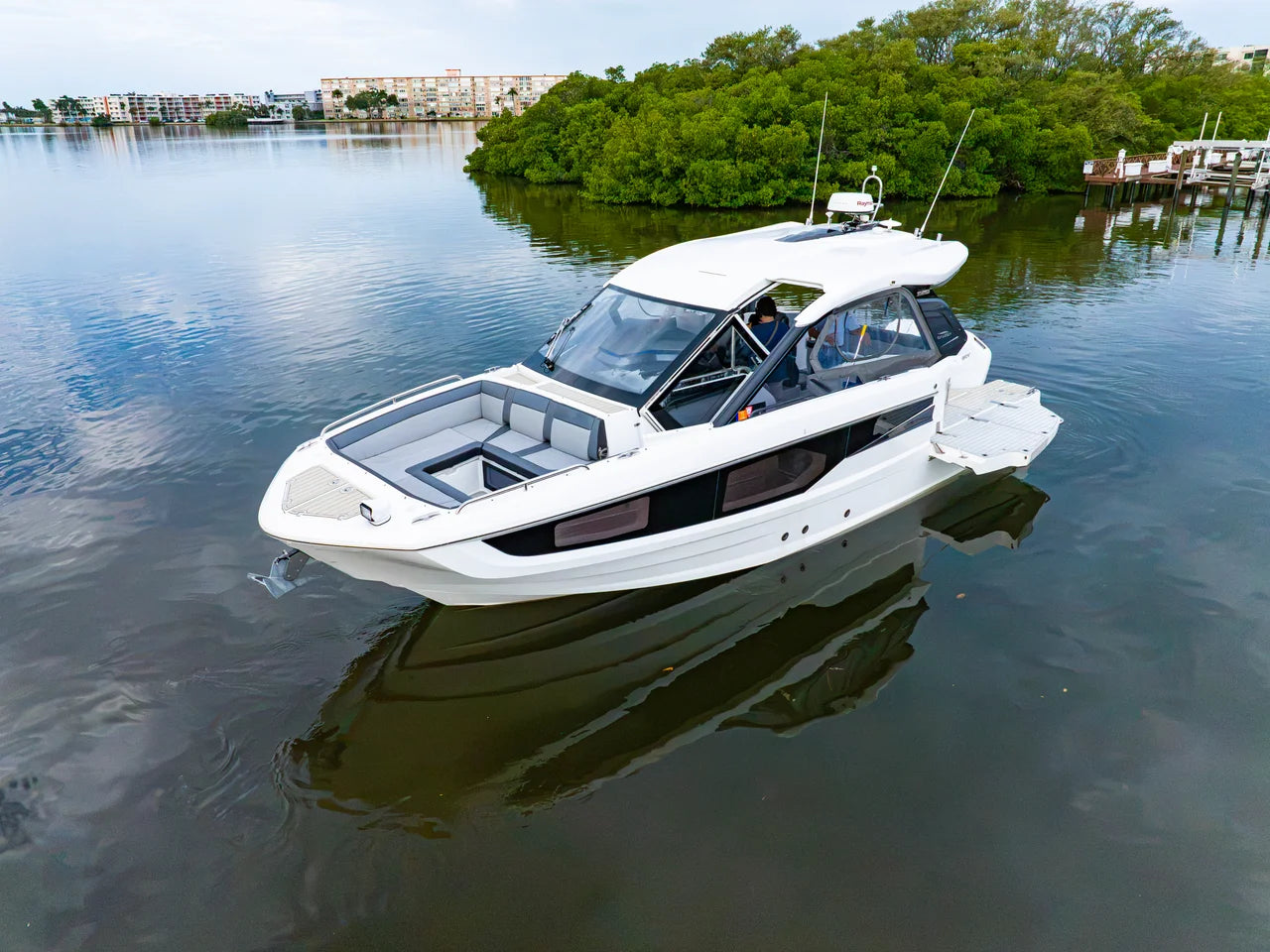 2023 Galeon 325 GTO 33.0 feet, St Petersburg, FL #1