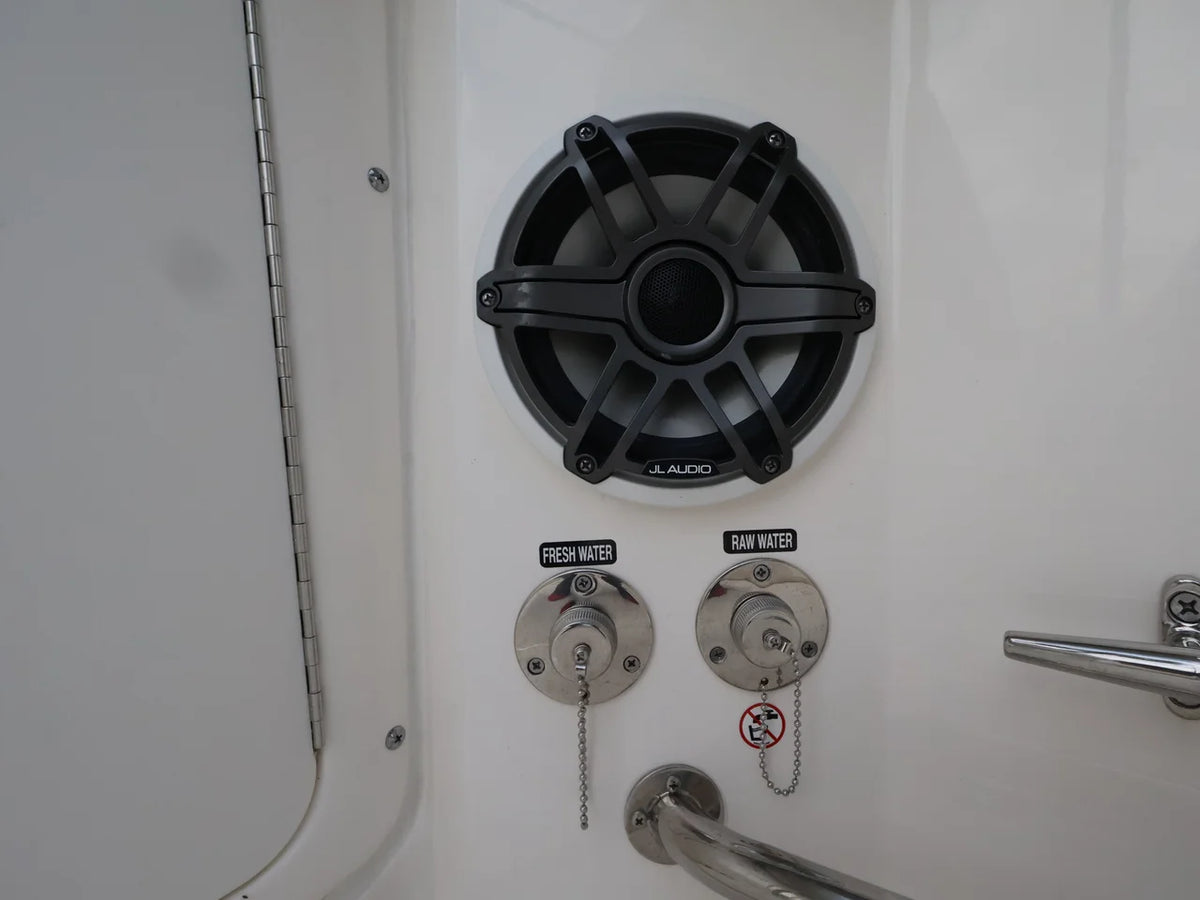 2026 Boston Whaler 330 Outrage 33.0 feet, Naples, Florida #11