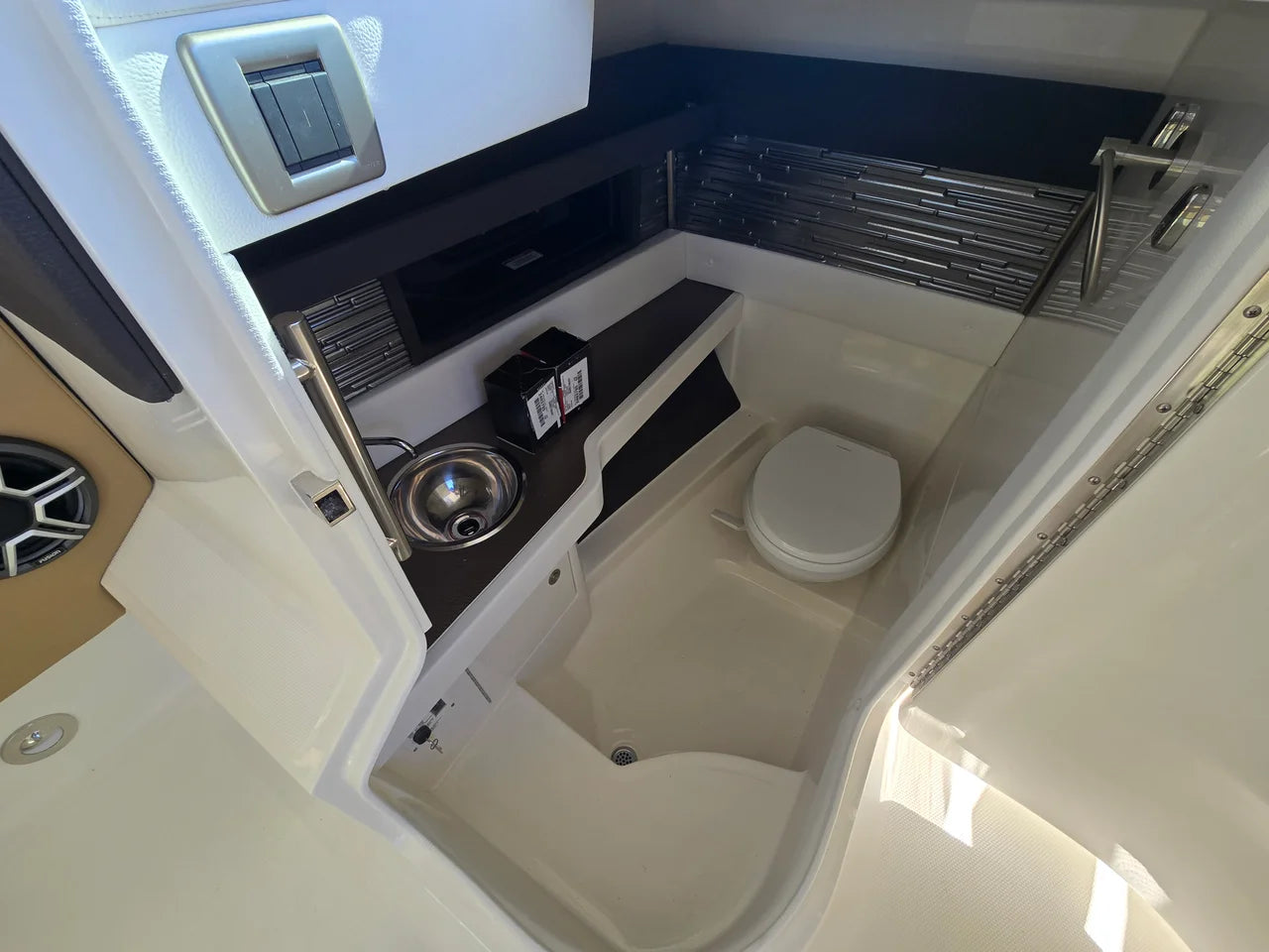 2026 Sea Ray SLX 310 Outboard 31.0 feet, Charleston, SC #19
