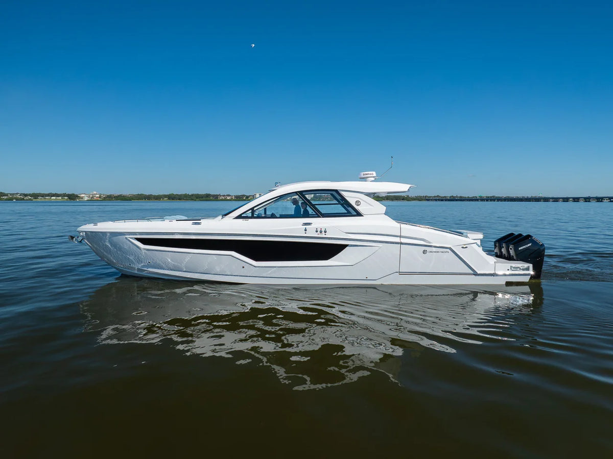 2027 Cruisers Yachts 50 GLS OB 50.0 feet, Clearwater, Florida #68