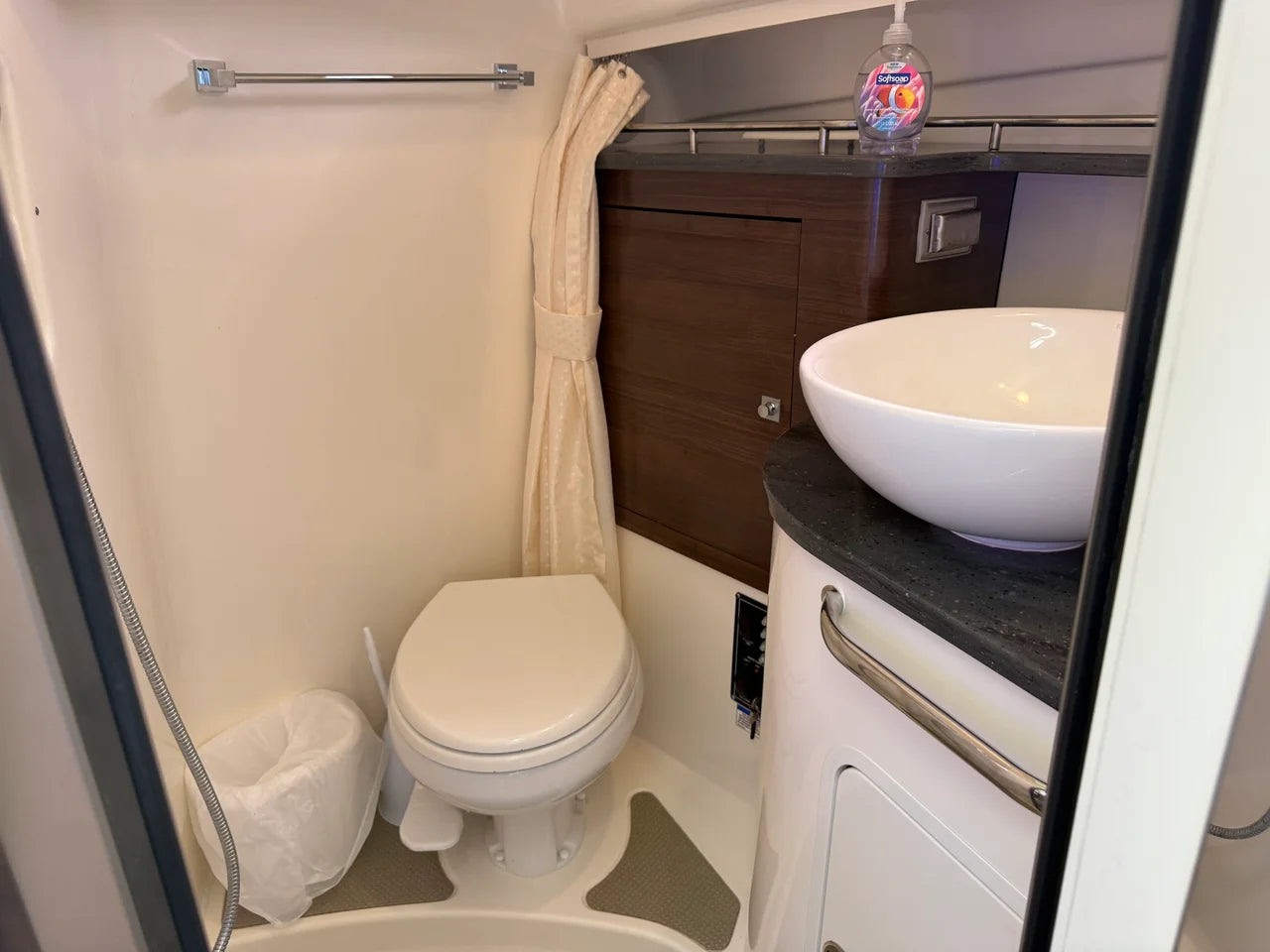 2022 Boston Whaler 345 CONQUEST 34.0 feet, Quincy, MA #25