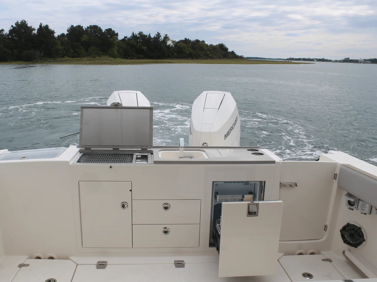 2026 Boston Whaler 330 Vantage 33.0 feet, Wrightsville Beach, North Carolina #21