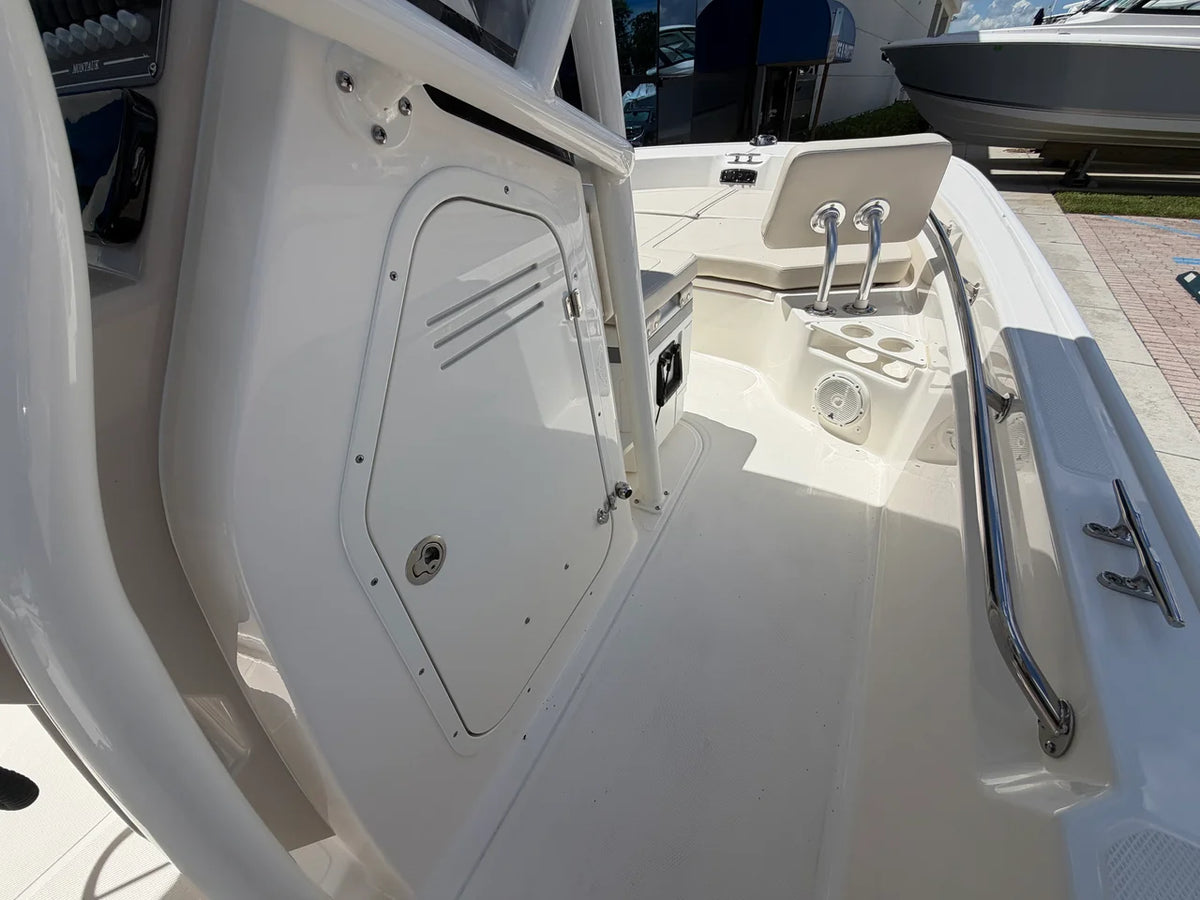 2027 Boston Whaler 210 Montauk 21.0 feet, Stuart, Florida #24