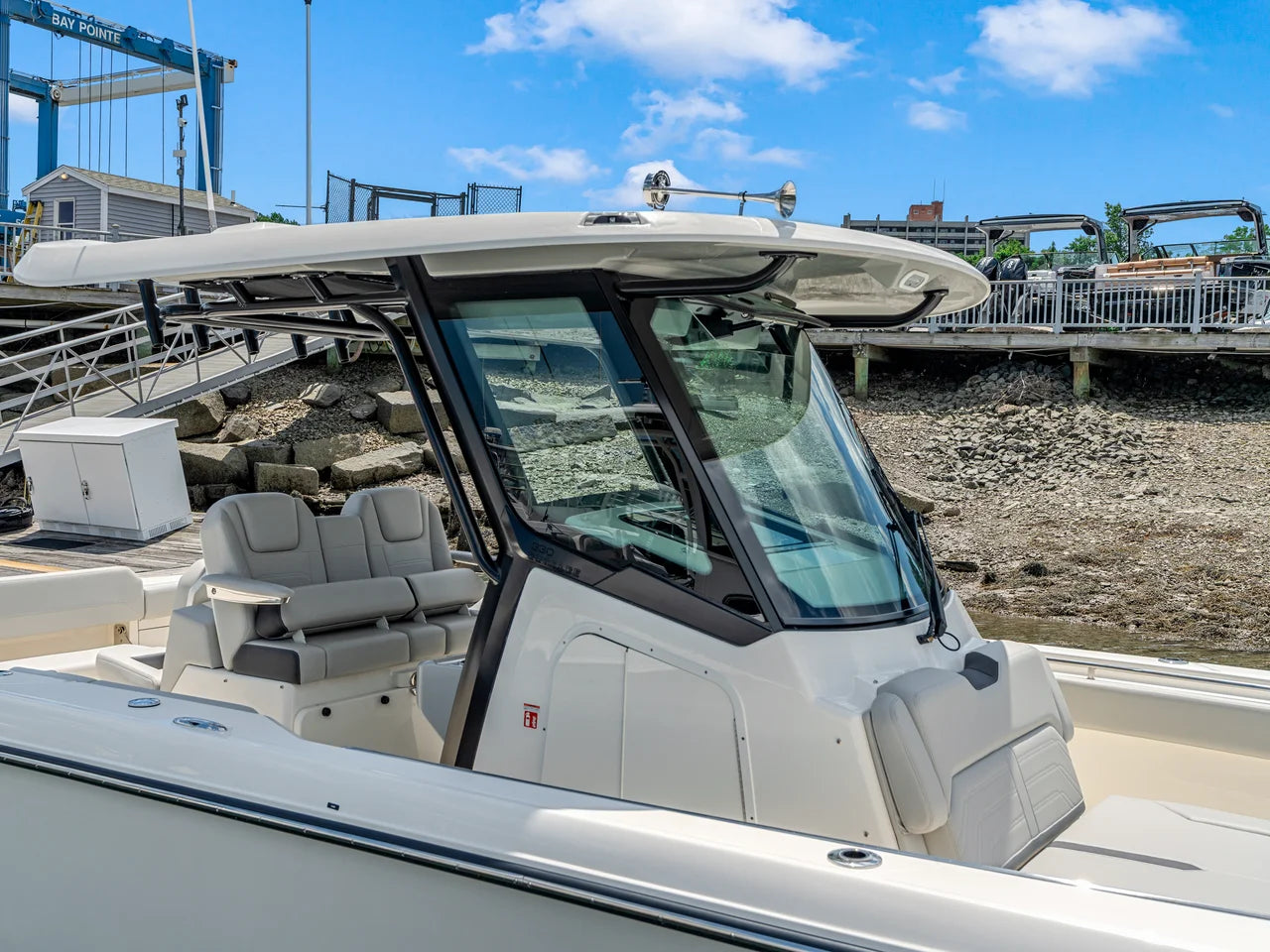 2026 Boston Whaler 330 Outrage 33.0 feet, Quincy, MA #24
