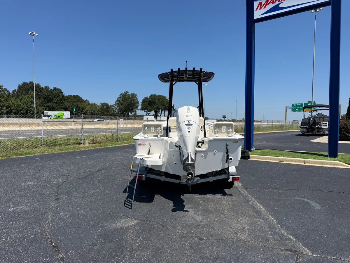 2027 Boston Whaler 190 Montauk 19.0 feet, Greenville, SC #5