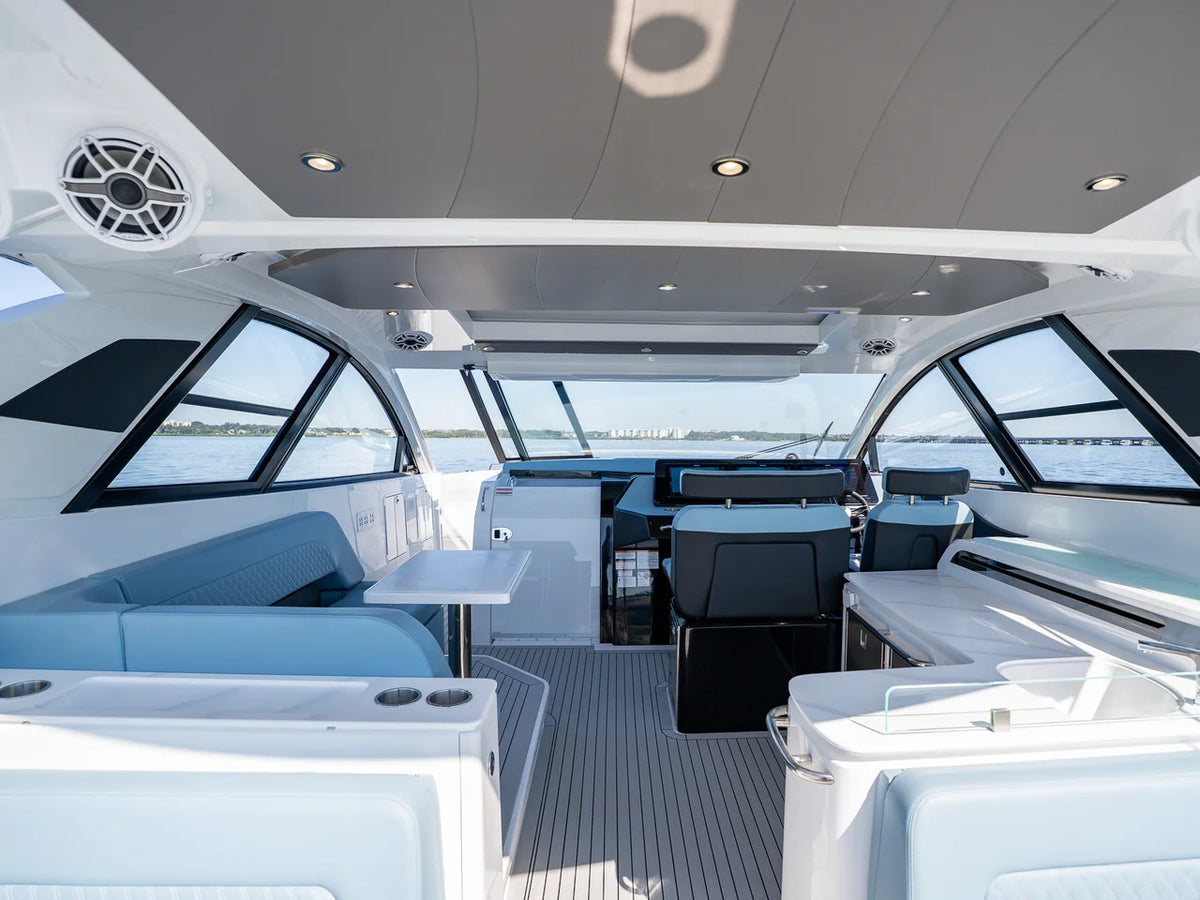 2027 Cruisers Yachts 50 GLS OB 50.0 feet, Clearwater, Florida #23