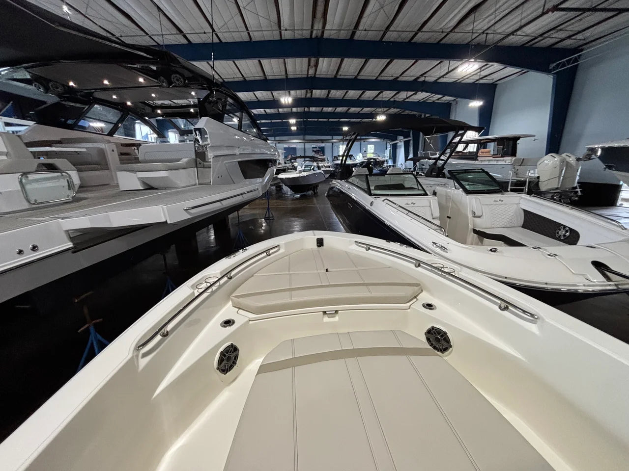 2026 Boston Whaler 220 Dauntless 22.0 feet, Clearwater, Florida #18