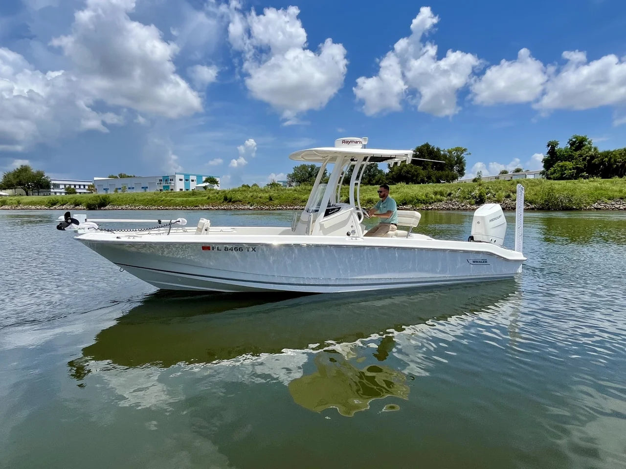 2025 Boston Whaler 250 DAUNTLESS 25.0 feet, Venice, Florida #13