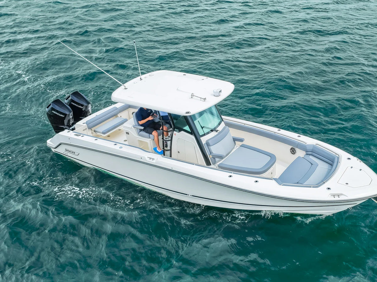 2026 Boston Whaler 330 Outrage 33.0 feet, Clearwater, Florida #4