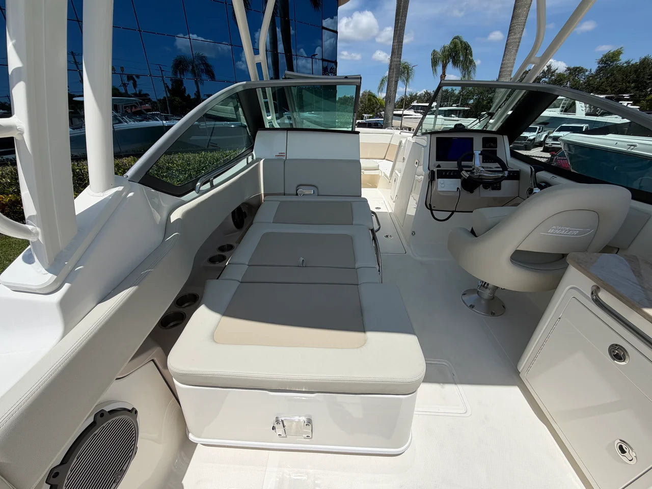 2027 Boston Whaler 240 Vantage 24.0 feet, Stuart, Florida #23