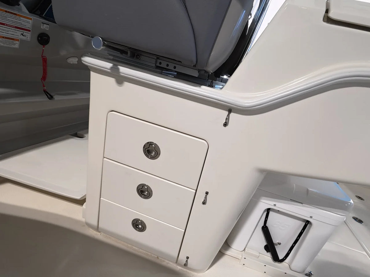 2026 Boston Whaler 330 Outrage 33.0 feet, Norwalk, Connecticut #17