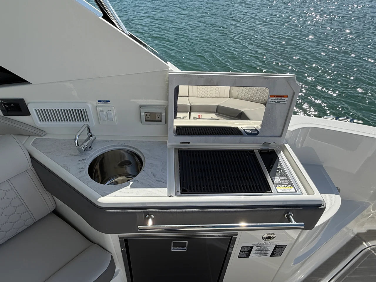 2026 Sea Ray Sundancer 320 Outboard 32.0 feet, Wrightsville Beach, North Carolina #31