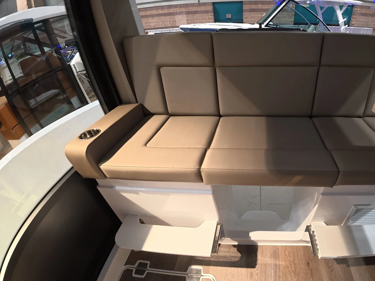 2026 Cruisers Yachts 38 VTR EC 38.0 feet, Somers Point, New Jersey #18