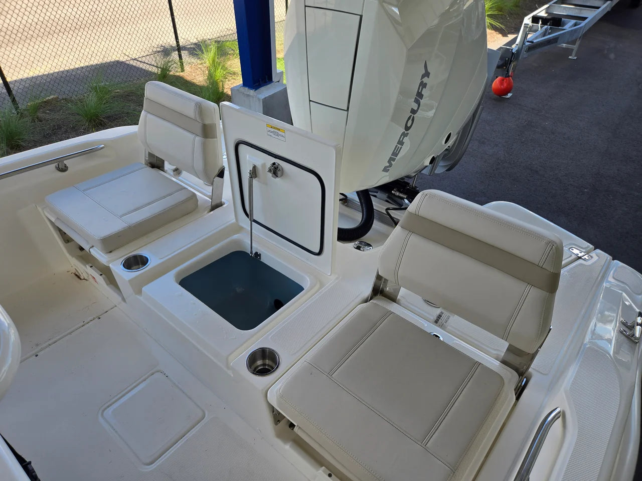 2026 Boston Whaler 250 Dauntless 25.0 feet, Charleston, SC #5