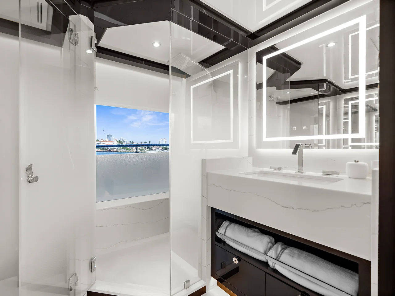 2024 Ocean Alexander 32L 106.0 feet, Miami, FL #22