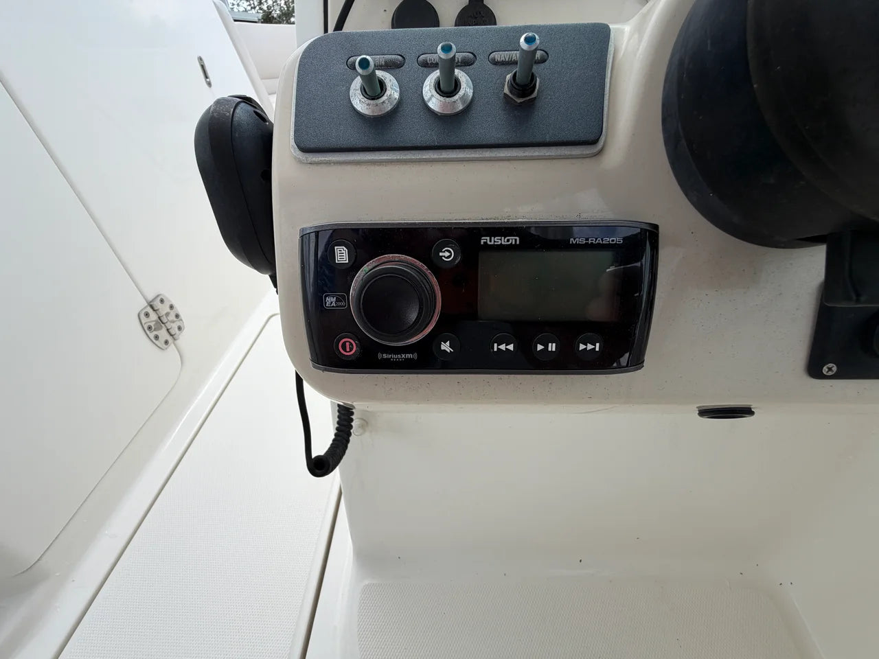 2018 Boston Whaler 230 VANTAGE 23.0 feet, Charleston, South Carolina #20