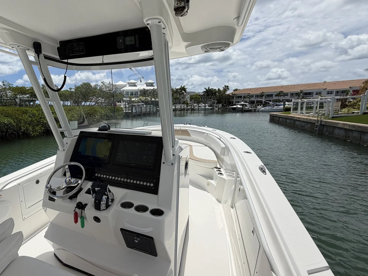 2017 EdgeWater 320 CC 31.0 feet, Jupiter, FL #14