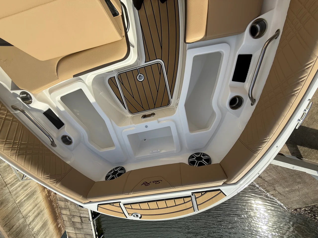 2026 Sea Ray SDX 250 Outboard 25.0 feet, Lake Ozark, Missouri #25