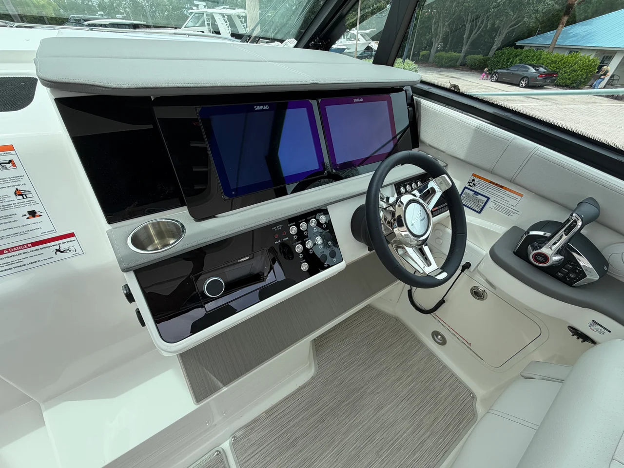2027 Sea Ray Sundancer 320 Outboard 32.0 feet, Stuart, Florida #19