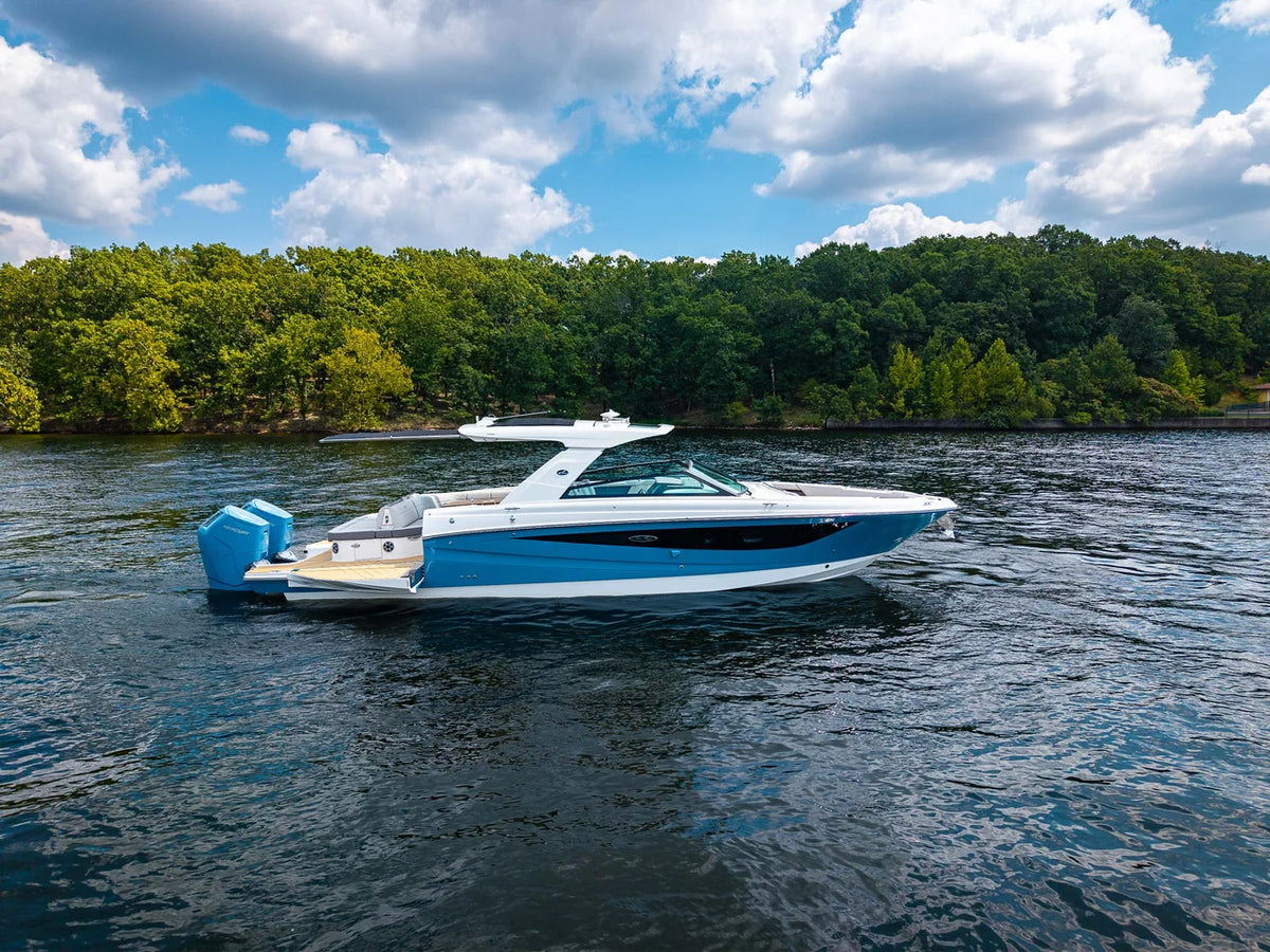 2027 Cruisers Yachts 42 GLS 42.0 feet, Lake Ozark, MO #11
