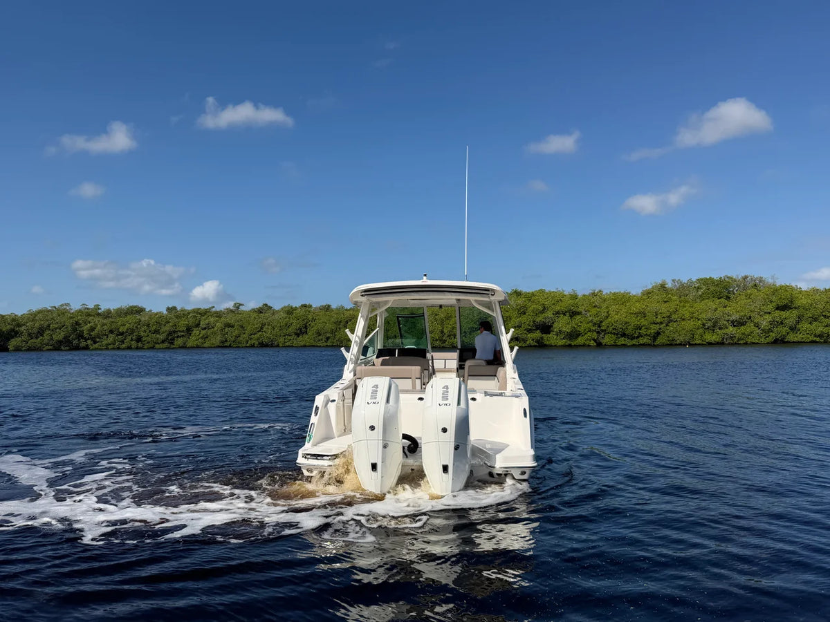 2027 Boston Whaler 330 Vantage 33.0 feet, Fort Myers, FL #7