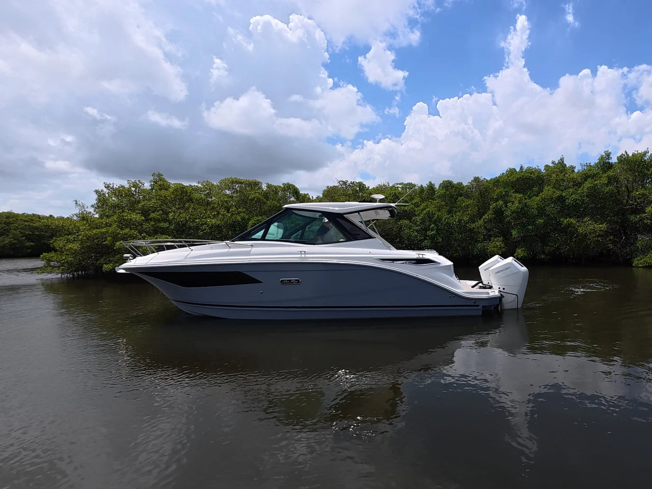 2026 Sea Ray Sundancer 320 Outboard 32.0 feet, Clearwater, Florida #2