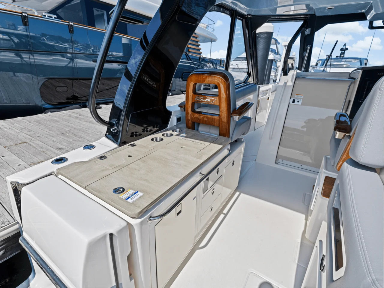 2025 Boston Whaler 380 Realm 38.0 feet, Quincy, MA #11