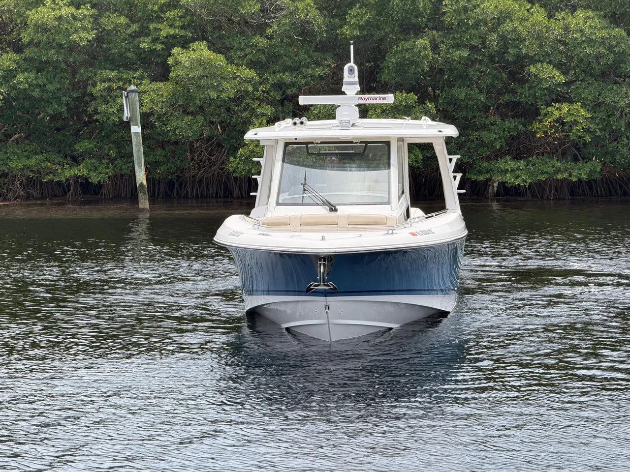 2022 Boston Whaler 350 REALM 35.0 feet, Key Largo, FL #6