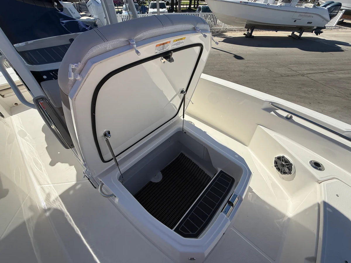2027 Boston Whaler 220 Dauntless 22.0 feet, Sarasota, FL #14